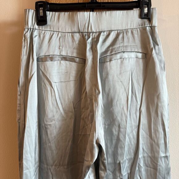 NWT Abercrombie Women’s Satin Tailored Wide Leg Pant - Silver 28 Long - Picture 6 of 9
